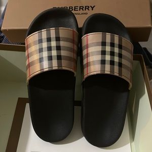 Burberry slides